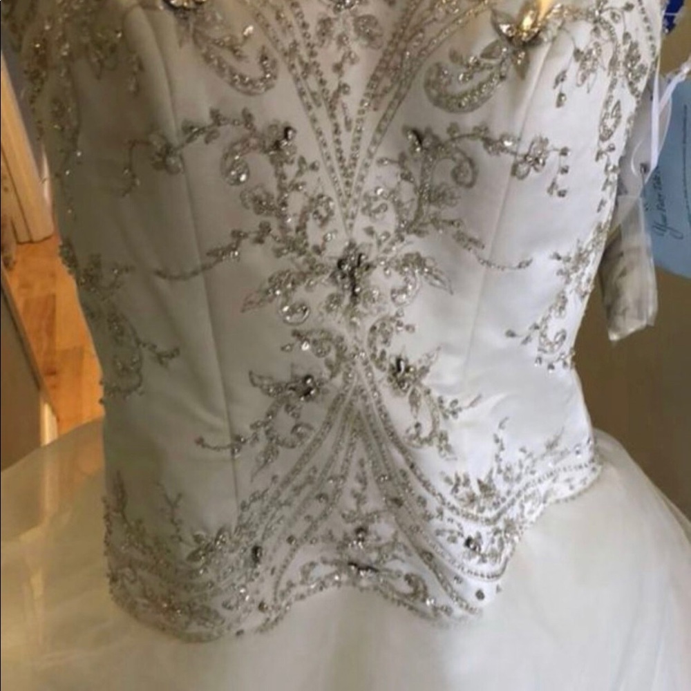 Wedding gown | wedding dress